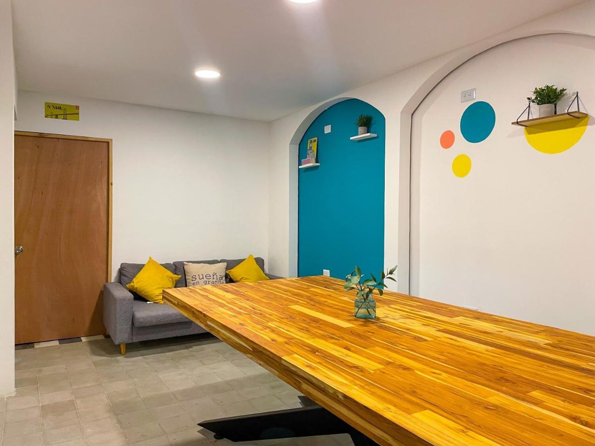 Baku Laureles Hostel Μεντεγίν Εξωτερικό φωτογραφία