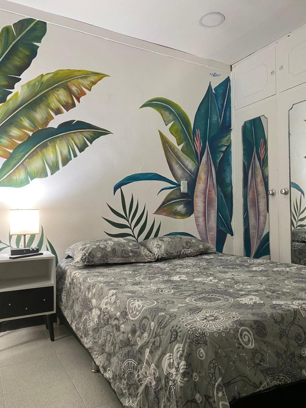 Baku Laureles Hostel Μεντεγίν Εξωτερικό φωτογραφία