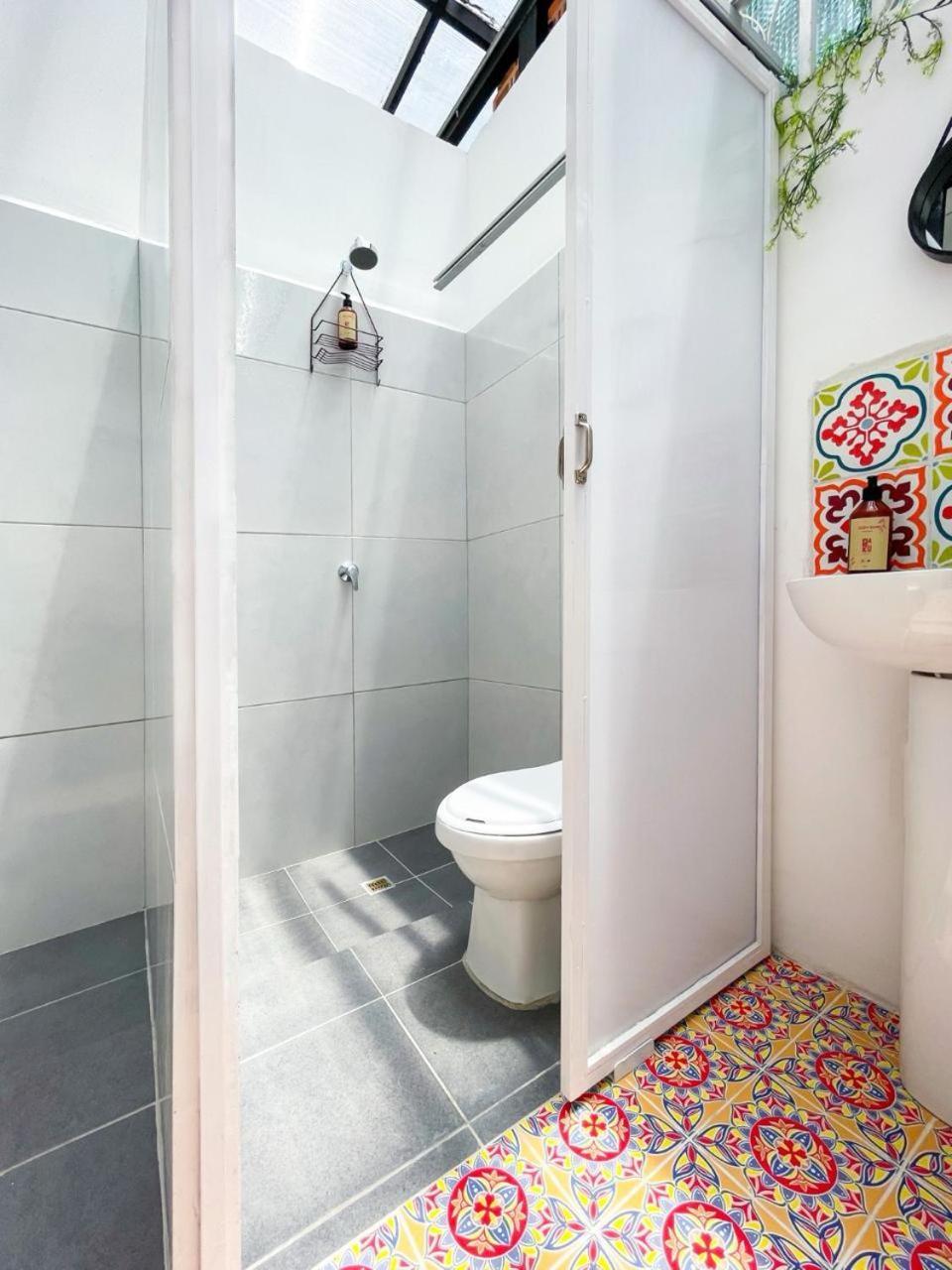 Baku Laureles Hostel Μεντεγίν Εξωτερικό φωτογραφία